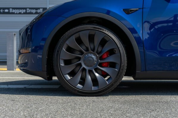 Tesla Model Y - Performance - Image 9