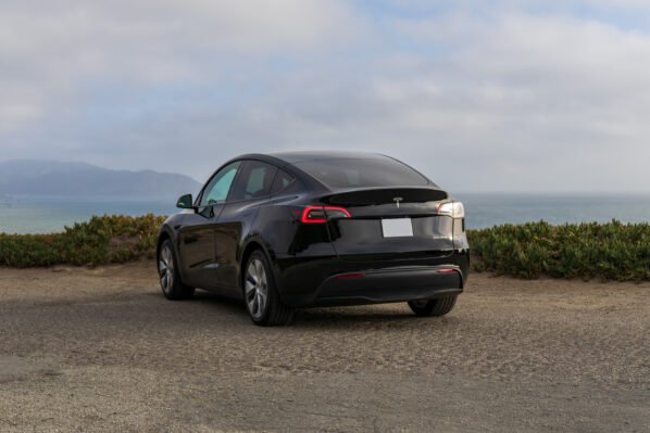 Tesla Model Y - 7 Seater - Image 4