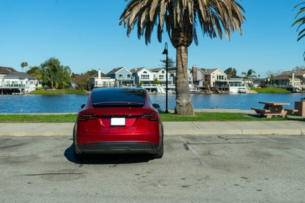 Tesla Model X - Image 7