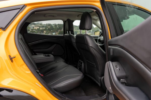Mustang Mach-E, Cyber Orange - Image 13