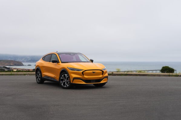 Mustang Mach-E, Cyber Orange - Image 3