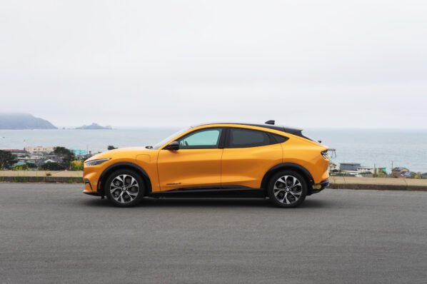 Mustang Mach-E, Cyber Orange - Image 8