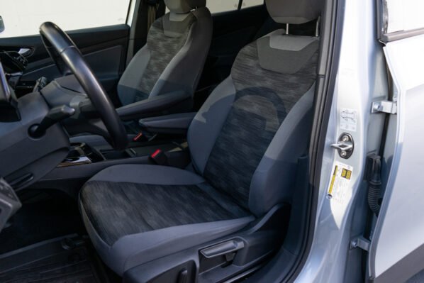 Volkswagen ID.4 Pro - Image 11