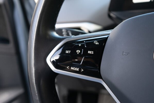 Volkswagen ID.4 Pro - Image 10